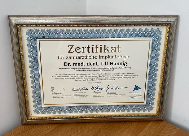 Zertifikat für zahnärztliche Implantologie Dr. med. dent. Ulf Hannig