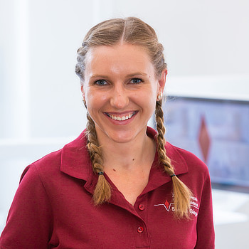 Samira Gieger - Zahn­medizinische Ver­waltungs­angestellte (ZMV), Zahnmedizinische Fach­assistentin (ZMF), Fortbildung in Praxis­hygiene